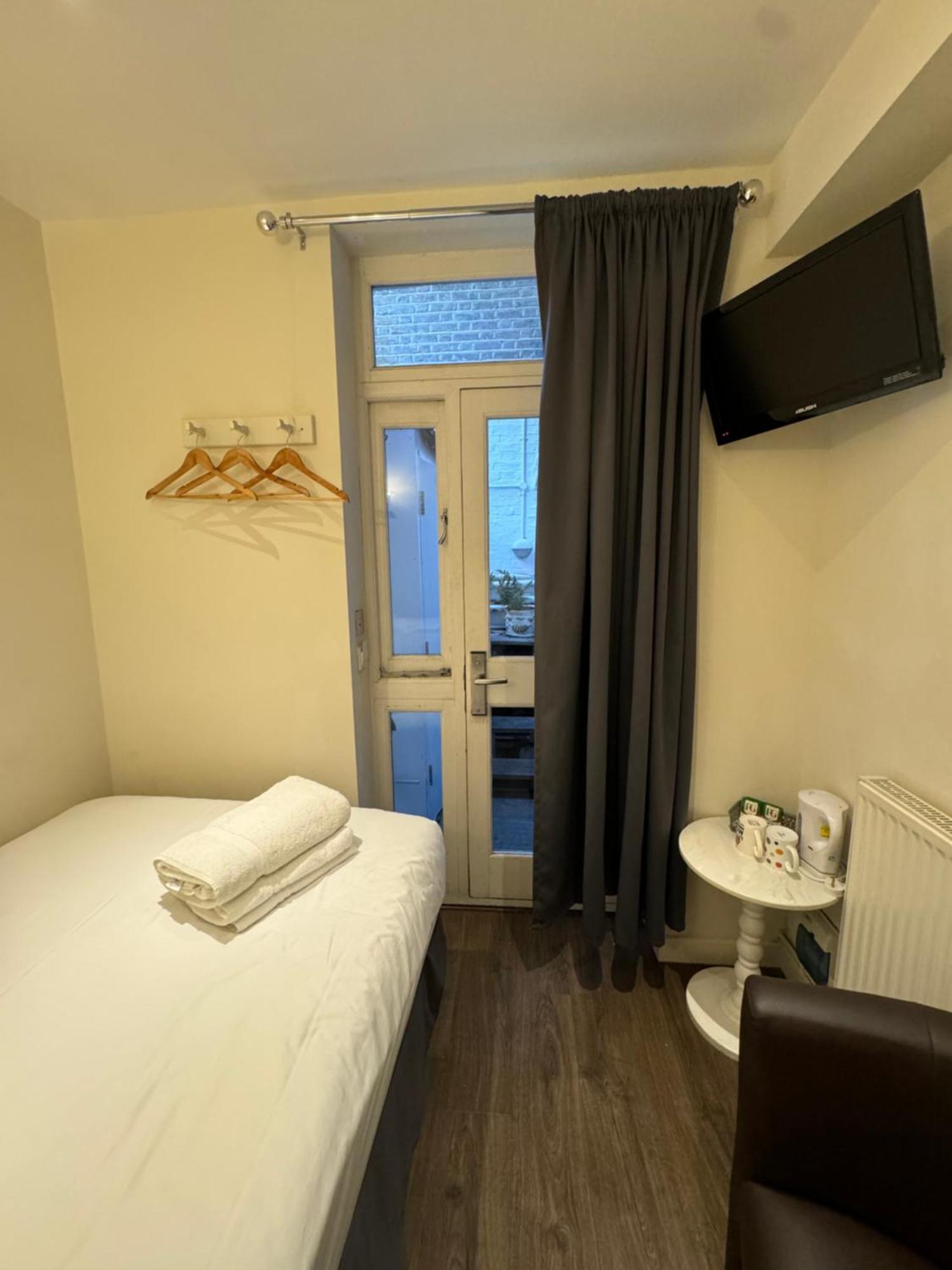 The Paramount Hotel London Bagian luar foto
